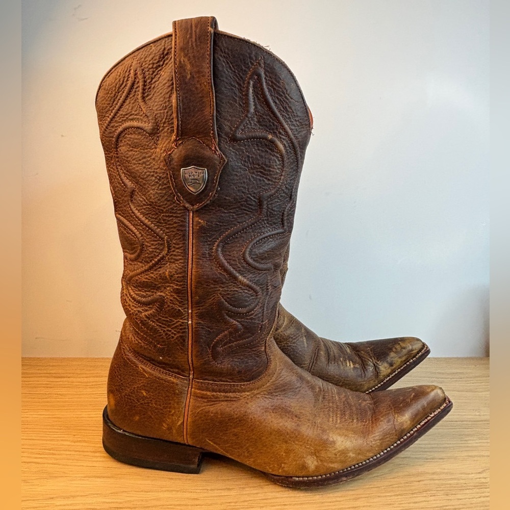 Wild West Honey J-Toe Genuine Leather Cowboy Boots. Men’s 9